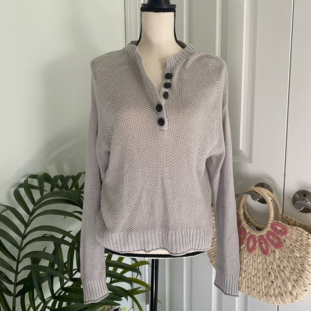 AEO Light Grey Knit Sweater